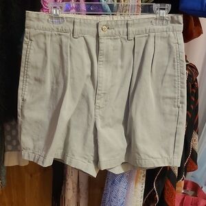 Polo Ralph Lauren Men's Stylish Cream Shorts